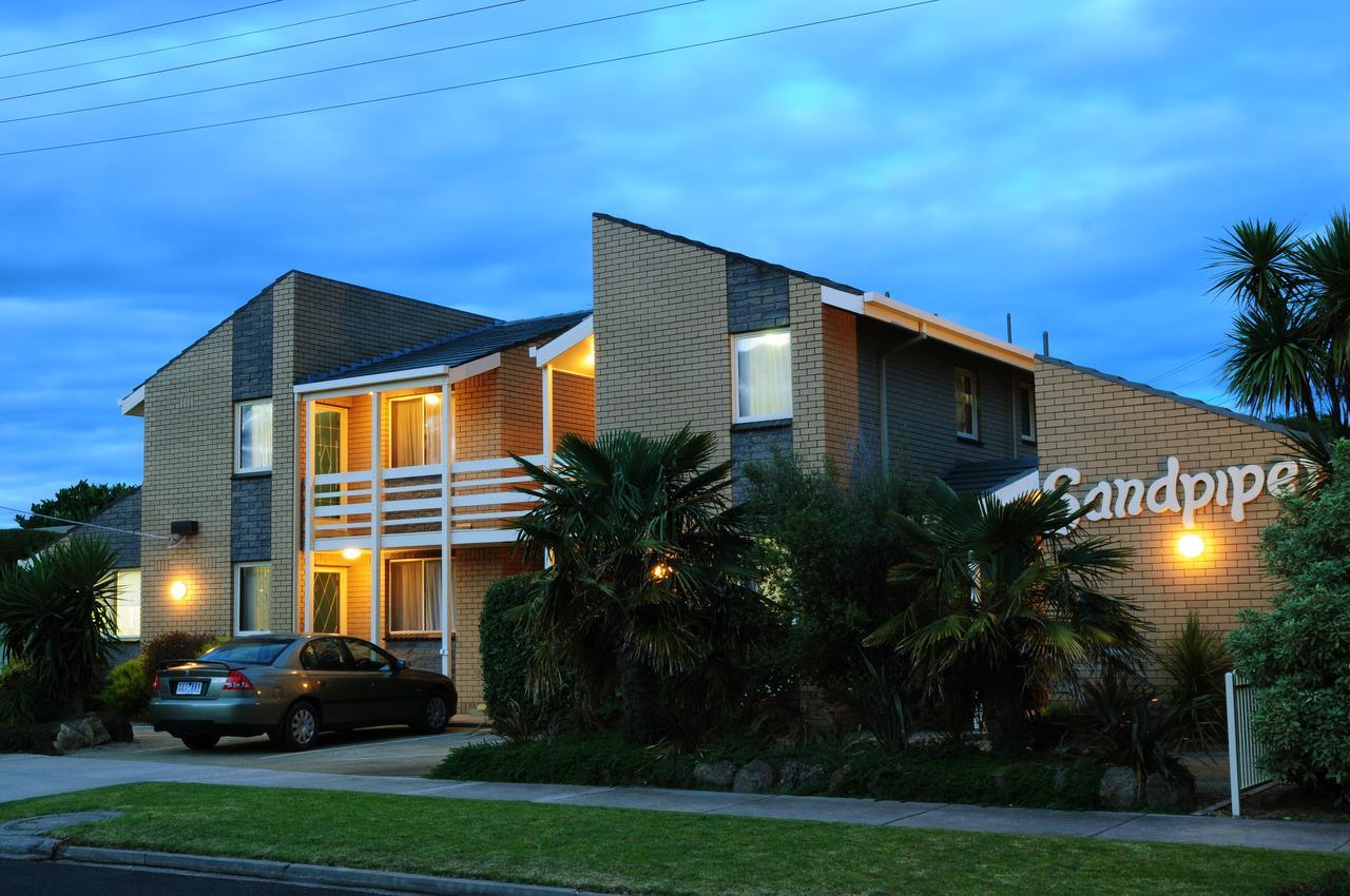 Sandpiper Holiday Apartments เลคส์เอนทรานส์ ภายนอก รูปภาพ